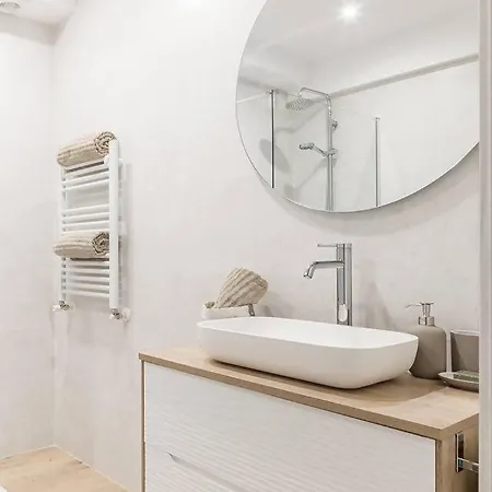 Apartment Moderno Y Calido A 9 Min De La Playa